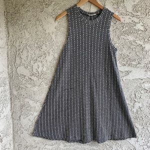 Knitted Black and Cream High-neck Sleeveless Dress